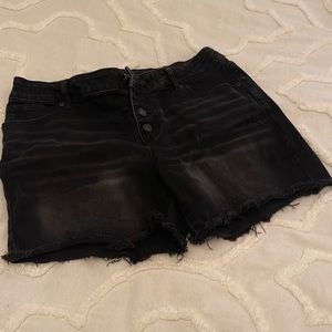 MAURICES Black button fly fringed shorts size 12